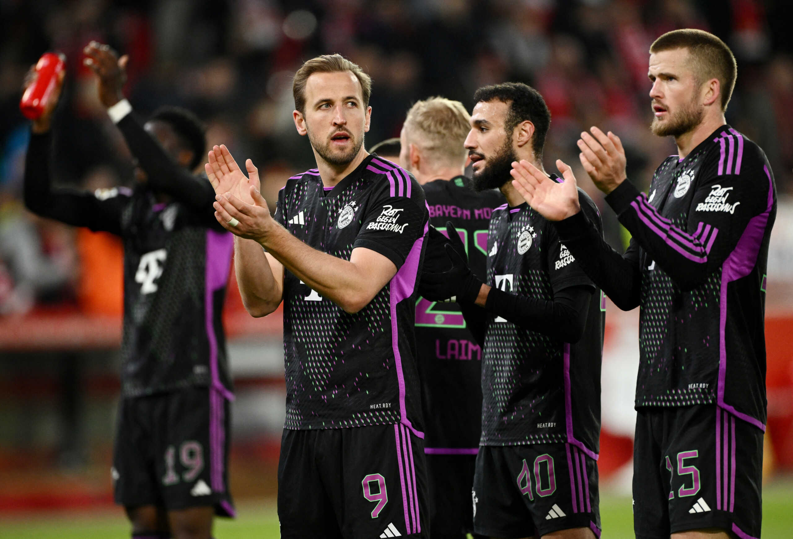 Soccer Football - Bundesliga - 1. FC Union Berlin v Bayern Munich - Stadion An der Alten Forsterei, Berlin, Germany - April 20, 2024 Bayern Munich's Harry Kane and Eric Dier celebrate after the match REUTERS