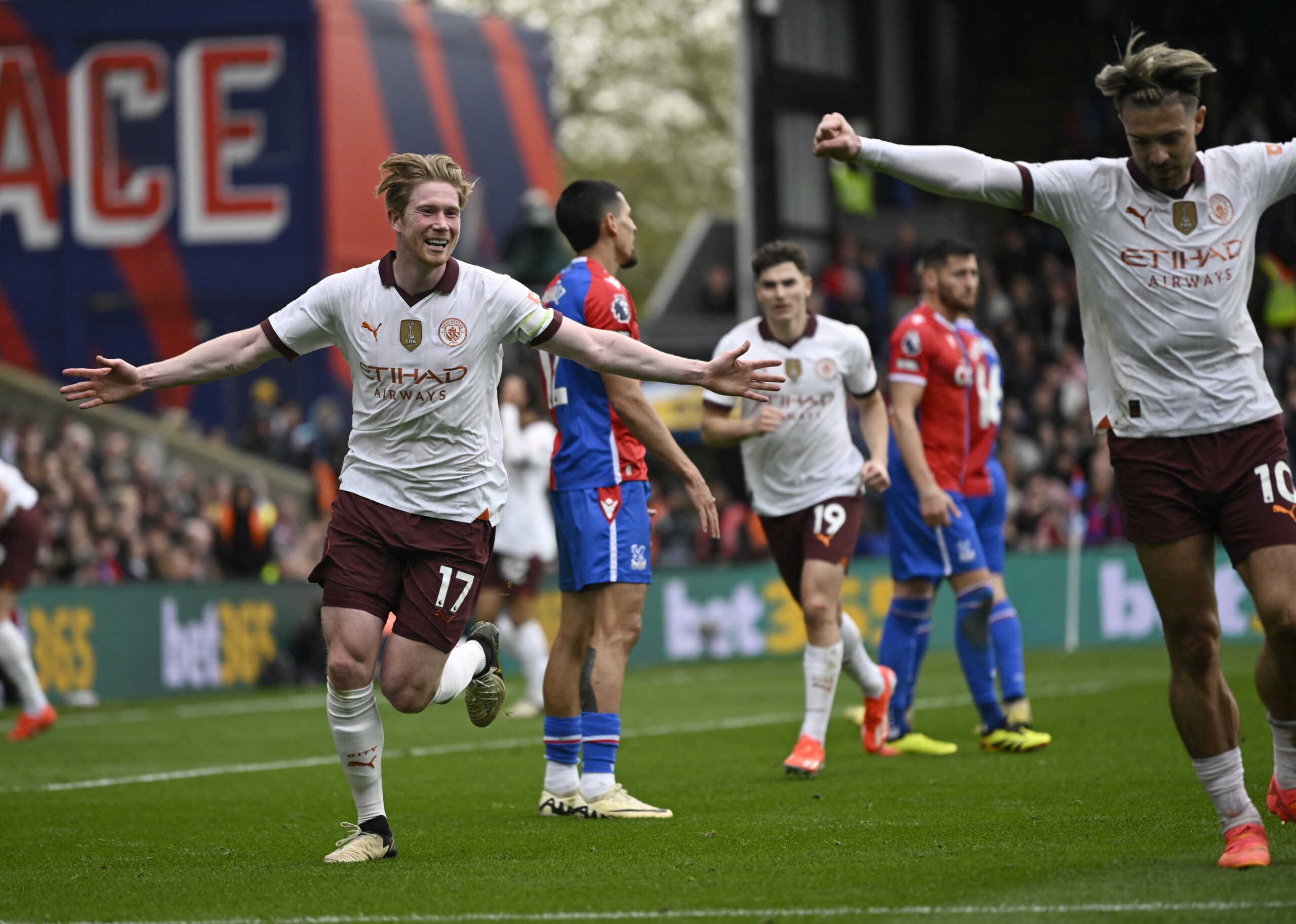 Soccer Football - Premier League - Crystal Palace v Manchester City - Selhurst Park, London, Britain - April 6, 2024 Manchester City's Kevin De Bruyne celebrates scoring their fourth goal REUTERS