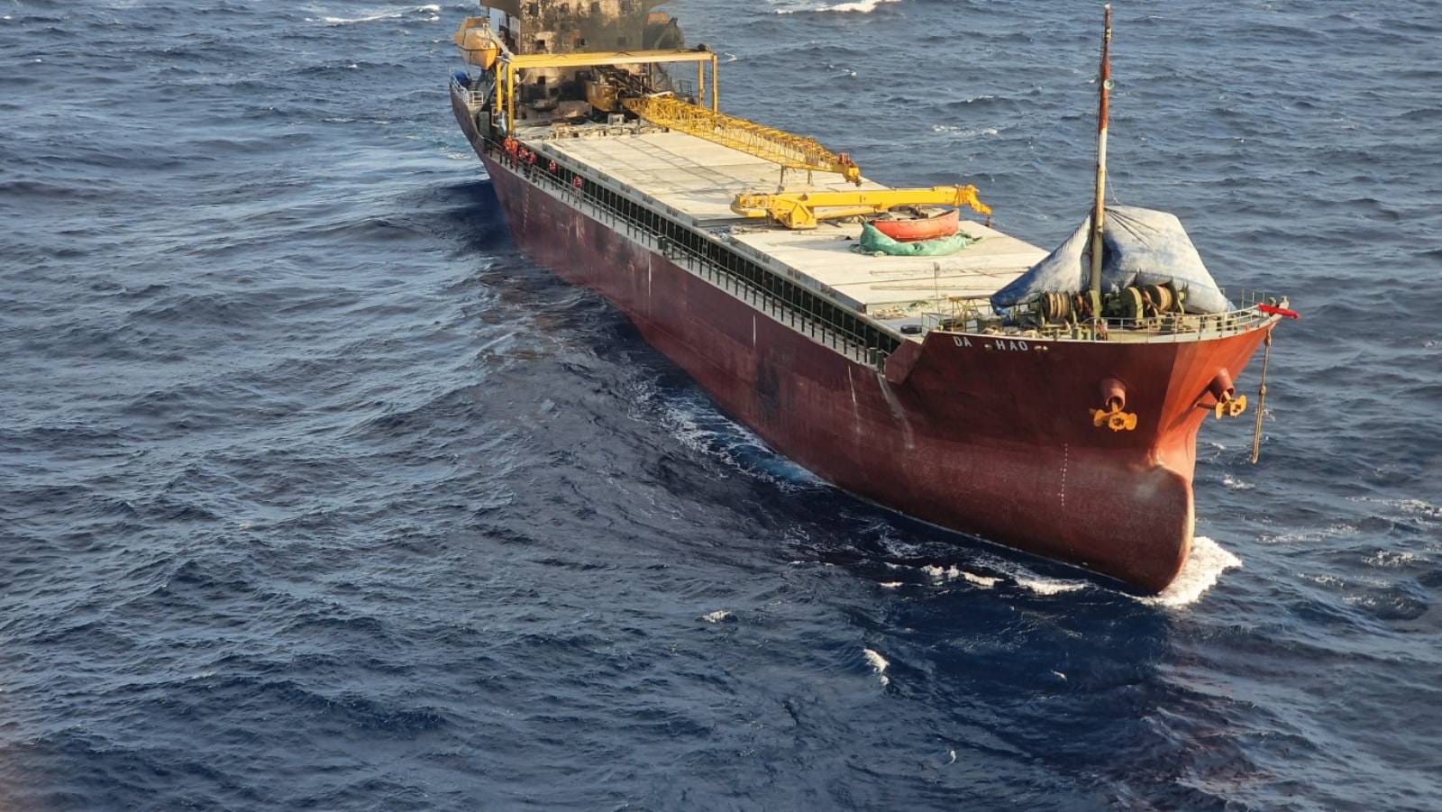 Ινδονησία: Μέλη πληρώματος ελληνικού πλοίου διέσωσαν 10 ναυαγούς από την Τανζανία