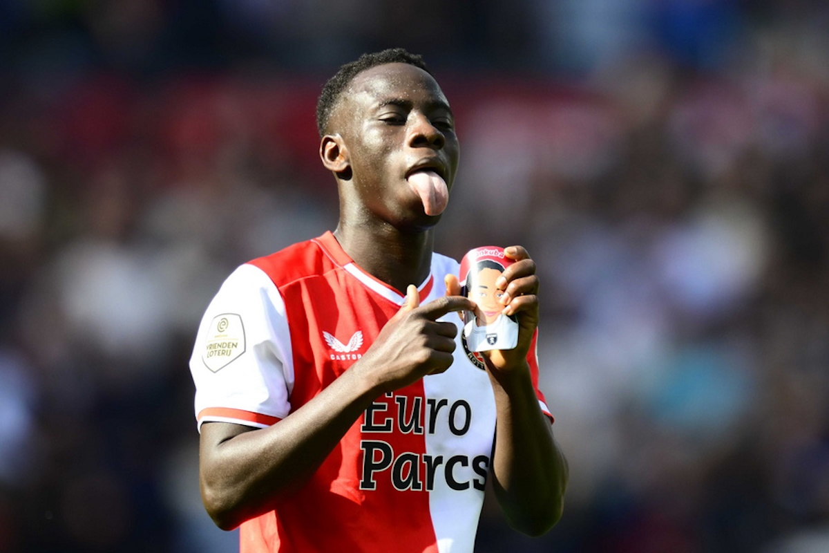 epa11264188 Yankuba Minteh of Feyenoord celebrates the 4-0 during the Dutch Eredivisie match between Feyenoord and Ajax at Feyenoord Stadion de Kuip in Rotterdam, Netherlands, 07 April 2024.  EPA