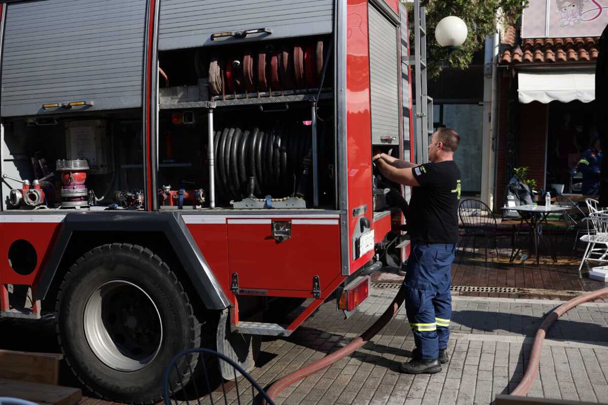 Φωτιά στο ΕΠΑΛ Άμφισσας: Στο νοσοκομείο με αναπνευστικά εννέα μαθητές και μια καθηγήτρια