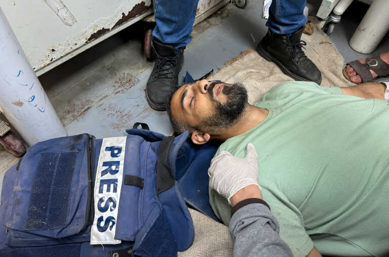 Λωρίδα της Γάζας: Δημοσιογράφος του τουρκικού TRT ακρωτηριάστηκε μετά από ισραηλινό βομβαρδισμό