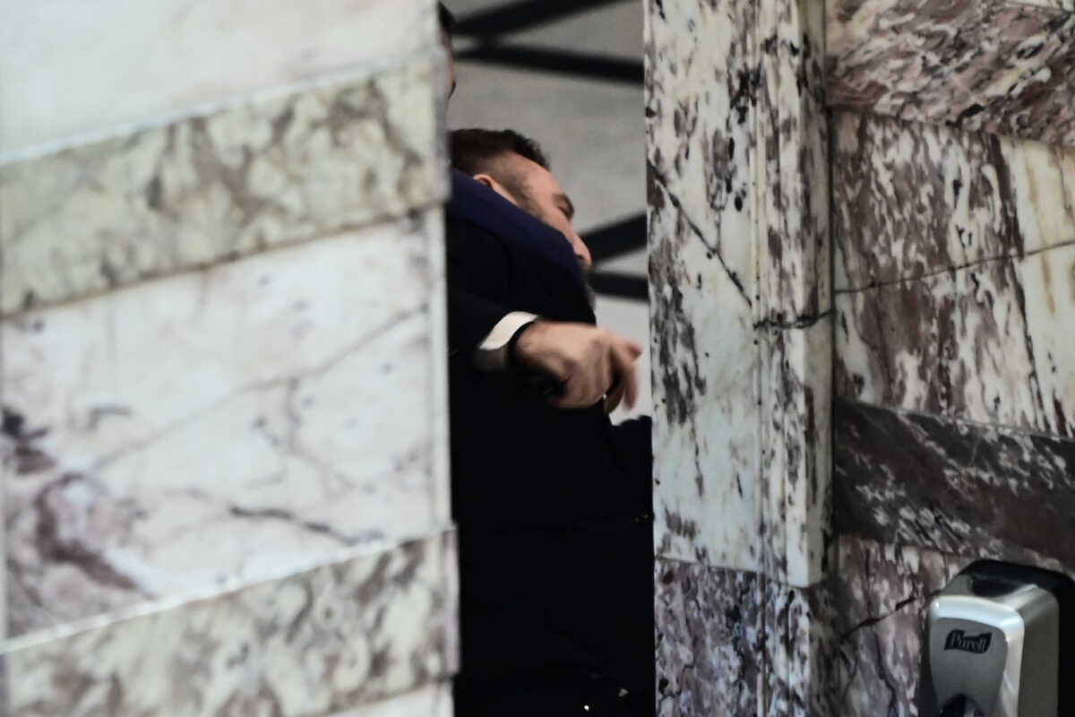 Συζήτηση στην Ολομέλεια της Βουλής των άρθρων και του συνόλου του σχεδίου νόμου "Δημιουργική Ελλάδα, ενίσχυση του κινηματογραφικού, οπτικοακουστικού και δημιουργικού τομέα, ίδρυση φορέα για το βιβλίο και λοιπές διατάξεις για τον σύγχρονο πολιτισμό", Τετάρτη 24 Απριλίου 2024. 
(ΜΙΧΑΛΗΣ ΚΑΡΑΓΙΑΝΝΗΣ