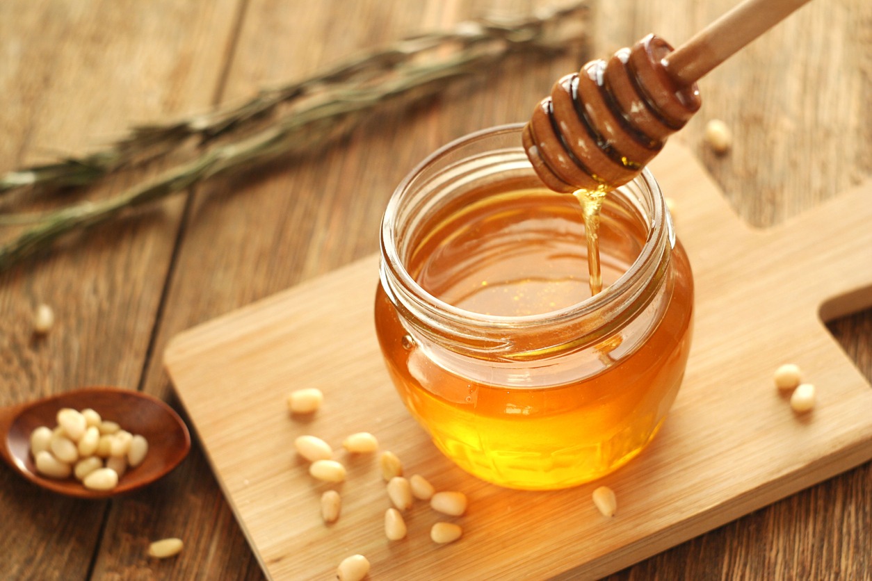 ΕΟΦ: Καμπανάκι για επικίνδυνα σκευάσματα με μέλι για ενίσχυση της λίμπιντο
