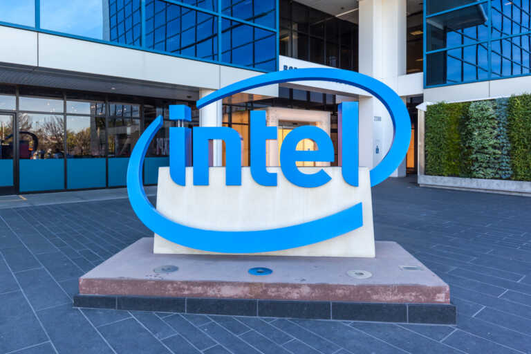 Intel: Οι μεγαλύτερες απώλειες στη μετοχή της σε σχεδόν 4 χρόνια