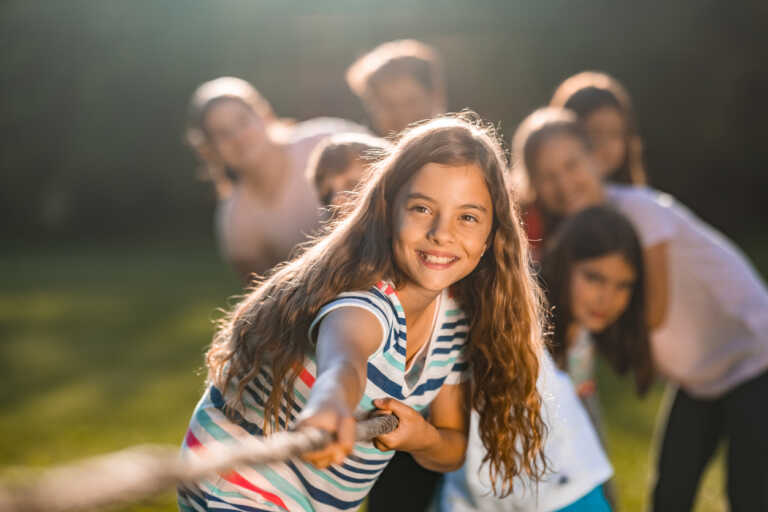 ΔΥΠΑ - ΕΦΚΑ: 106.000 παιδιά θα κάνουν φέτος διακοπές στις παιδικές κατασκηνώσεις