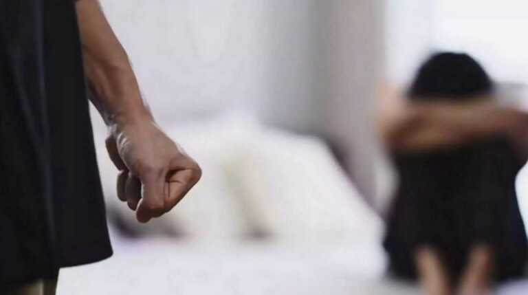 Συλλήψεις σε Αιτωλοακαρνανία και Ηλεία για ενδοοικογενειακή βία - Τα στοιχεία και η λίστα με τις υποθέσεις