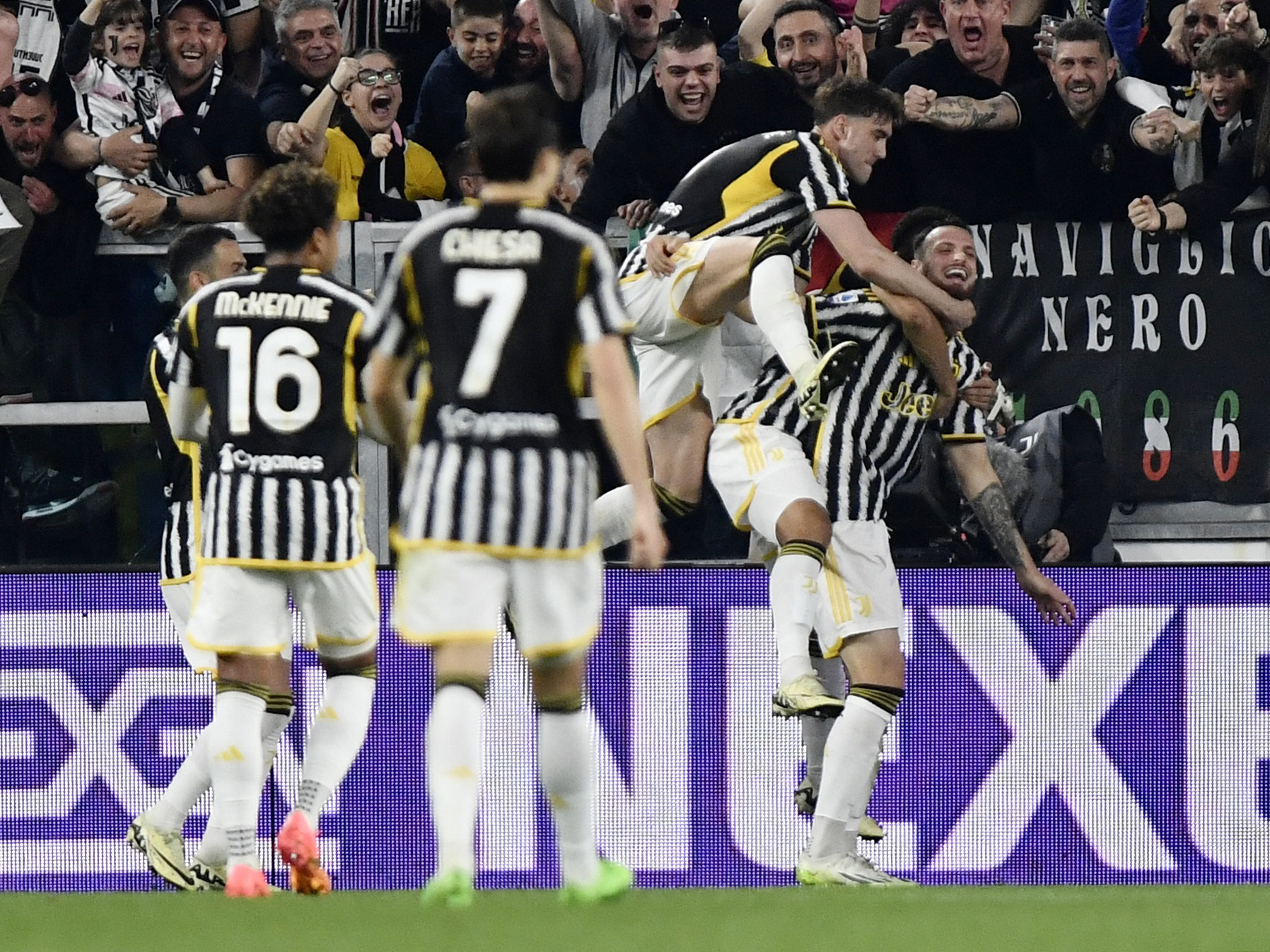 Soccer Football - Serie A - Juventus v Fiorentina - Allianz Stadium, Turin, Italy - April 7, 2024 Juventus' Federico Gatti celebrates scoring their first goal with Dusan Vlahovic REUTERS