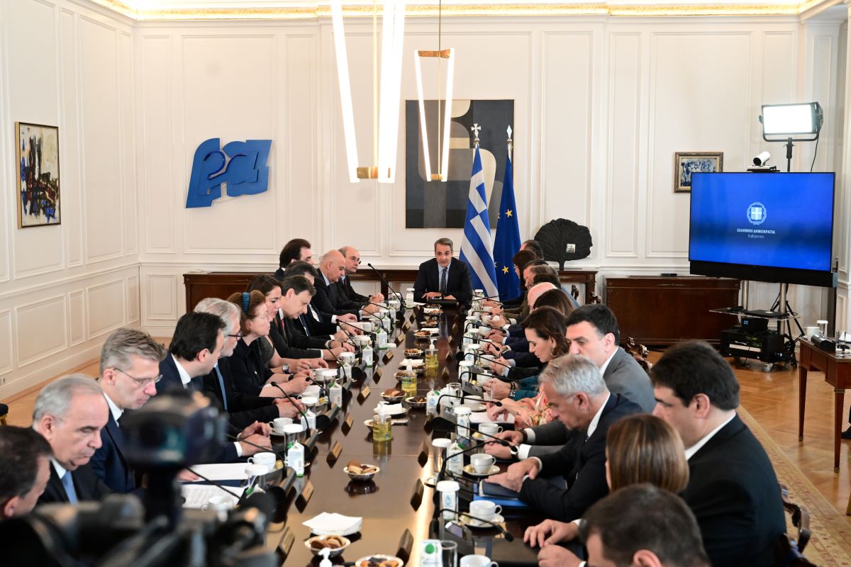 Κυβερνητικές πηγές για Κασσελάκη: Δεν κατάλαβε καν τι ανακοινώθηκε για το μπόνους παραγωγικότητας