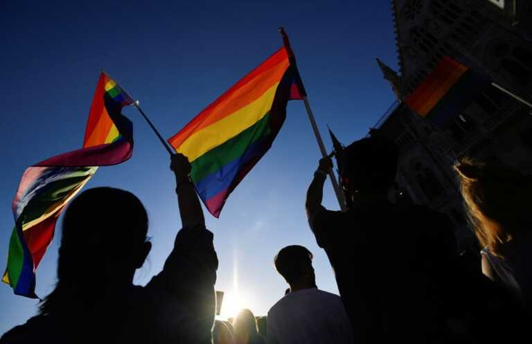 Ψήφιση νέου νόμου από το Ιράκ με ποινές έως 15 χρόνια κάθειρξη για ομοφυλοφιλικές σχέσεις