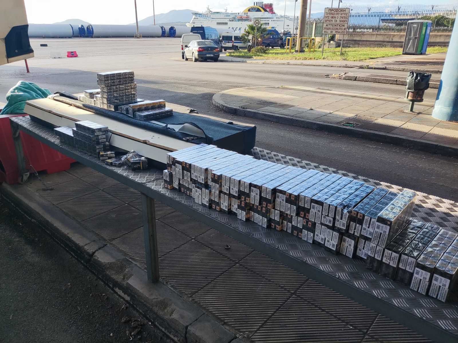 Ηγουμενίτσα: Το Λιμενικό εντόπισε 890 πακέτα λαθραίων τσιγάρων σε φορτηγό