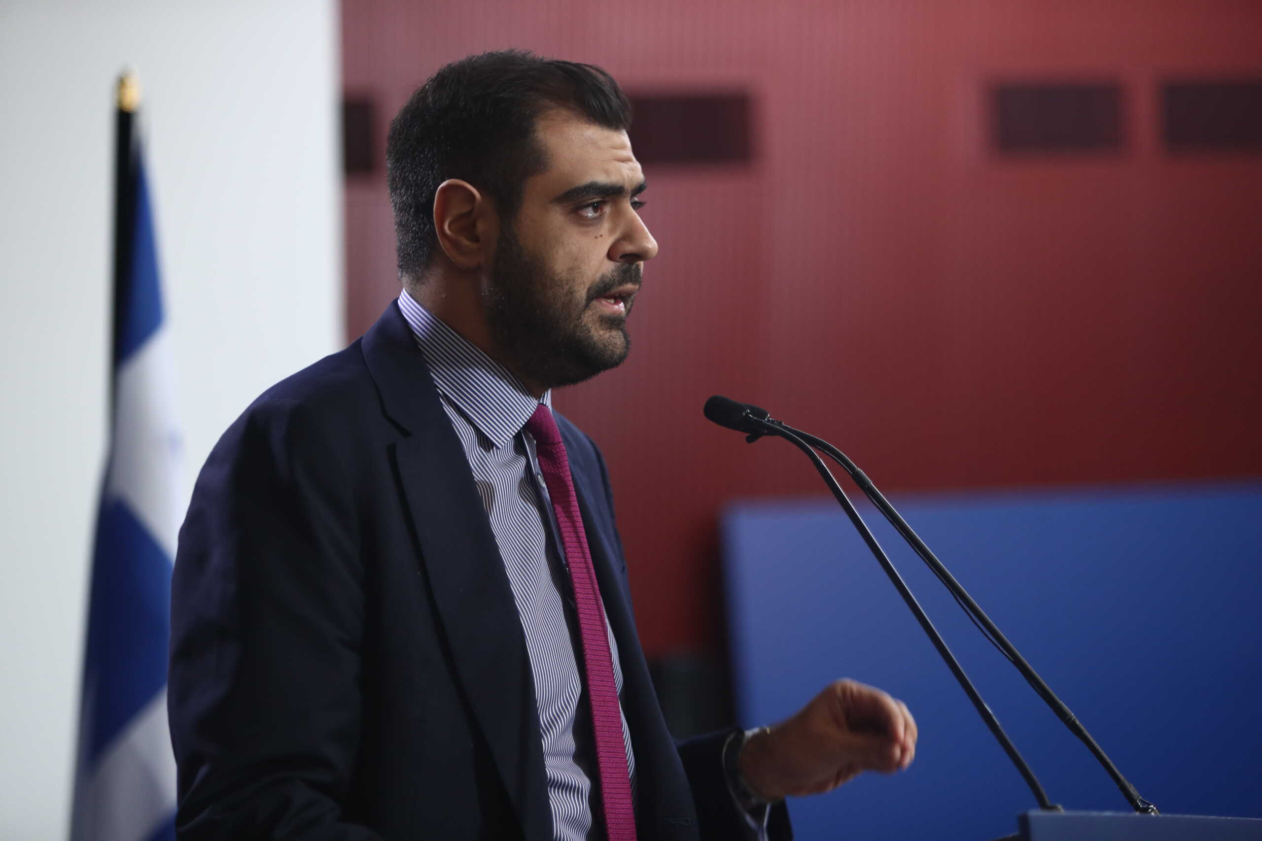 Ενημέρωση των πολιτικών συντακτών και των ανταποκριτών ξένου Τύπου από τον Κυβερνητικό Εκπρόσωπο Παύλο Μαρινάκη, στην Θεσσαλονίκη, Παρασκευή 8 Δεκεμβρίου 2023. 
(ΒΑΣΙΛΗΣ ΒΕΡΒΕΡΙΔΗΣ