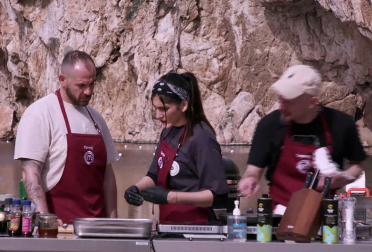 Masterchef 2024 – Έξαλλος ο Γιάννης με τη Χριστίνα: «Πάρε ένα πόστο μαντάμ, άσε μας να κάνουμε τη δουλειά μας»