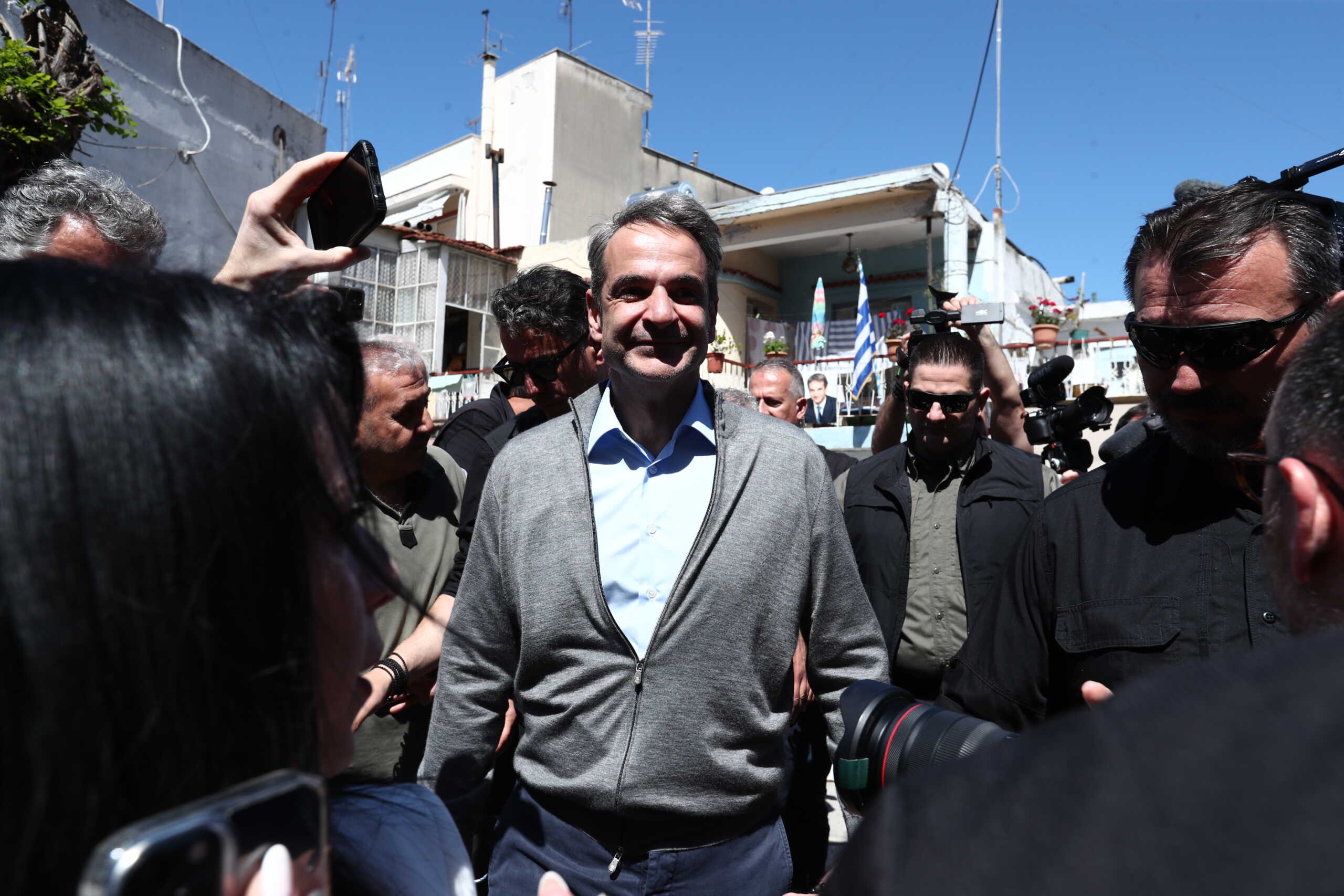Επίσκεψη του Πρωθυπουργού Κυριάκου Μητσοτάκη στην Πολίχνη Θεσσαλονίκης, Τρίτη 9 Απριλίου 2024. 
(ΒΑΣΙΛΗΣ ΒΕΡΒΕΡΙΔΗΣ