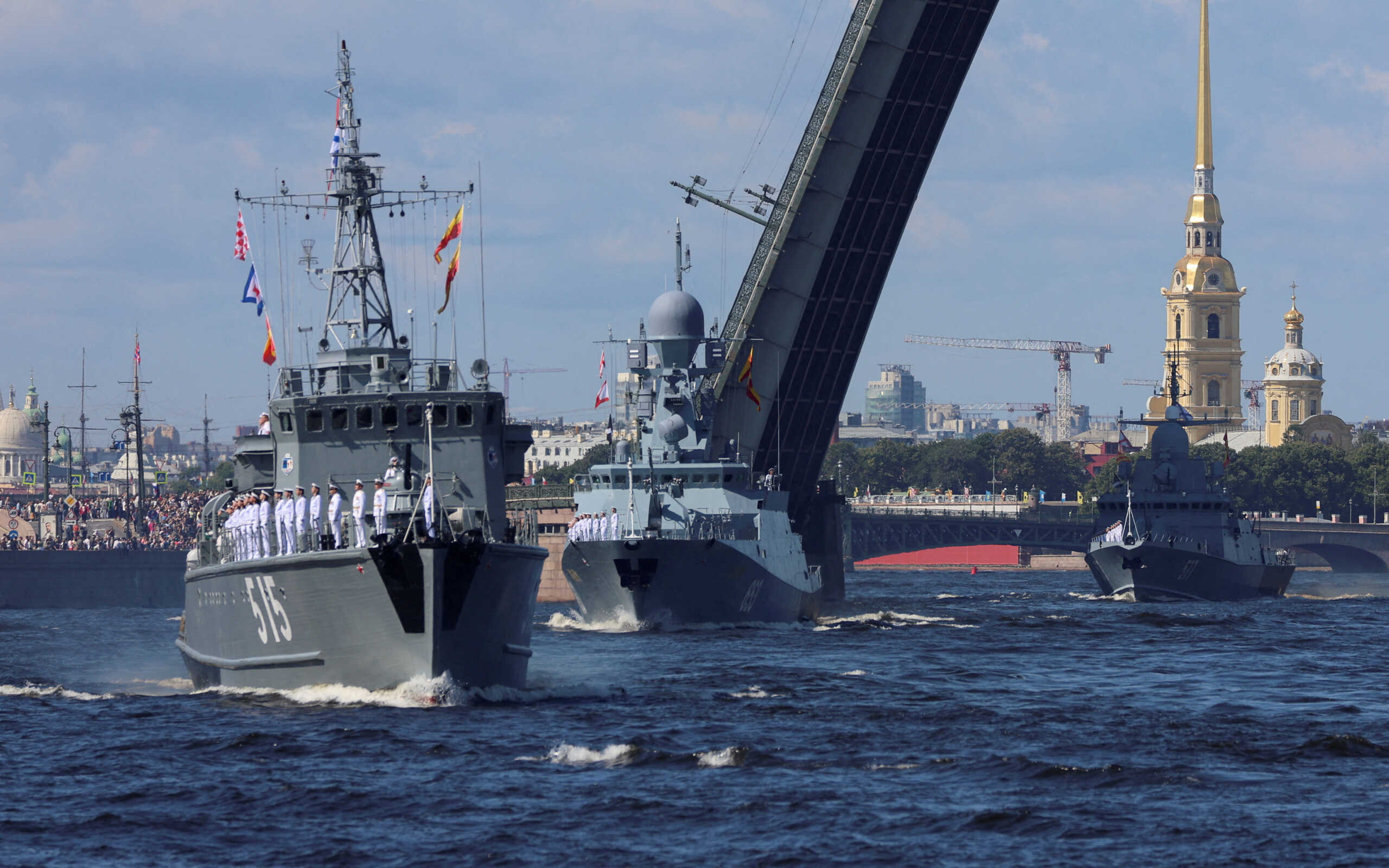 FILE PHOTO: Russian minesweeper Pavel Khenov, missile corvettes Uglich and Sovetsk sail along the Neva River during the annual Navy Day parade in Saint Petersburg, Russia, July 30, 2023. REUTERS
