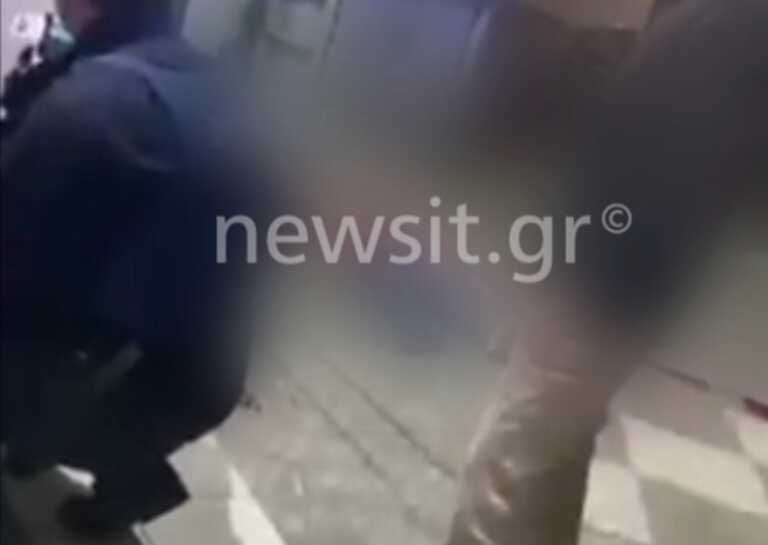 Βίντεο – ντοκουμέντο από τους Αγίους Αναργύρους: Την σκότωσε δίπλα στο φυλάκιο του αστυνομικού τμήματος
