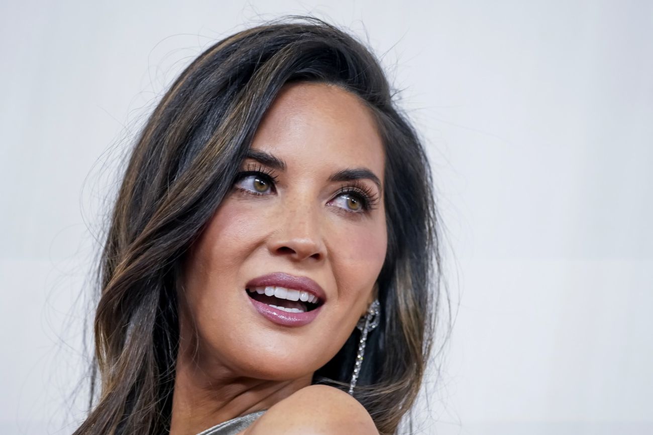 Η Olivia Munn περιγράφει το σοκ όταν είδε το σώμα της μετά τη διπλή μαστεκτομή