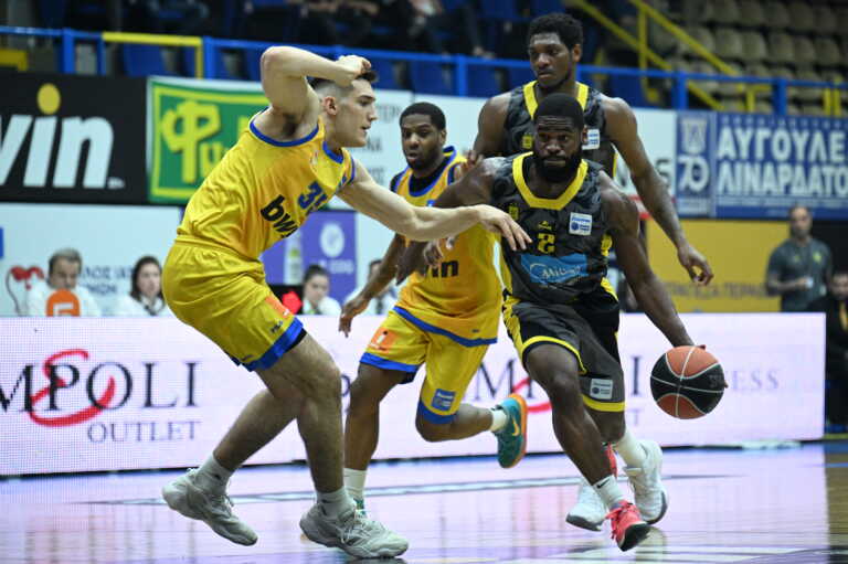 Basket League: Τεράστια νίκη του Άρη στο Περιστέρι, το Μαρούσι ελπίζει για πλέι οφ
