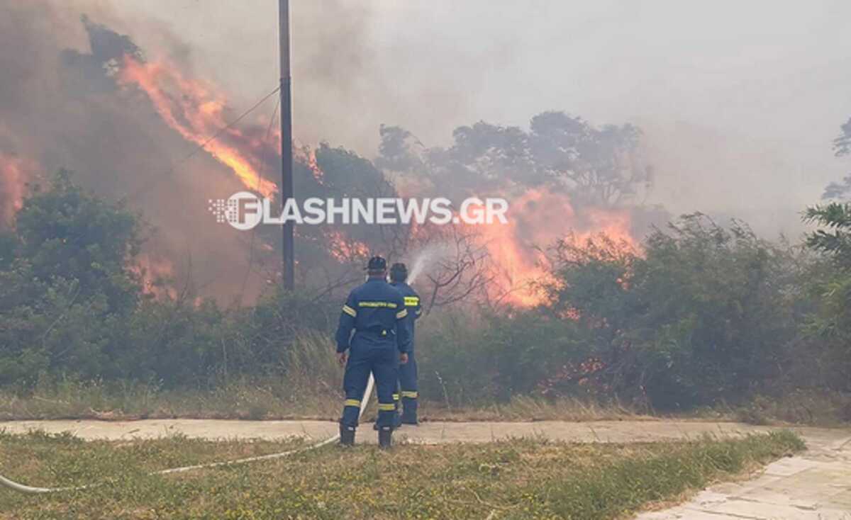 Φωτιά κοντά στον Ναύσταθμο της Σούδας στα Χανιά, εκκενώθηκαν σπίτια και παιδικός σταθμός