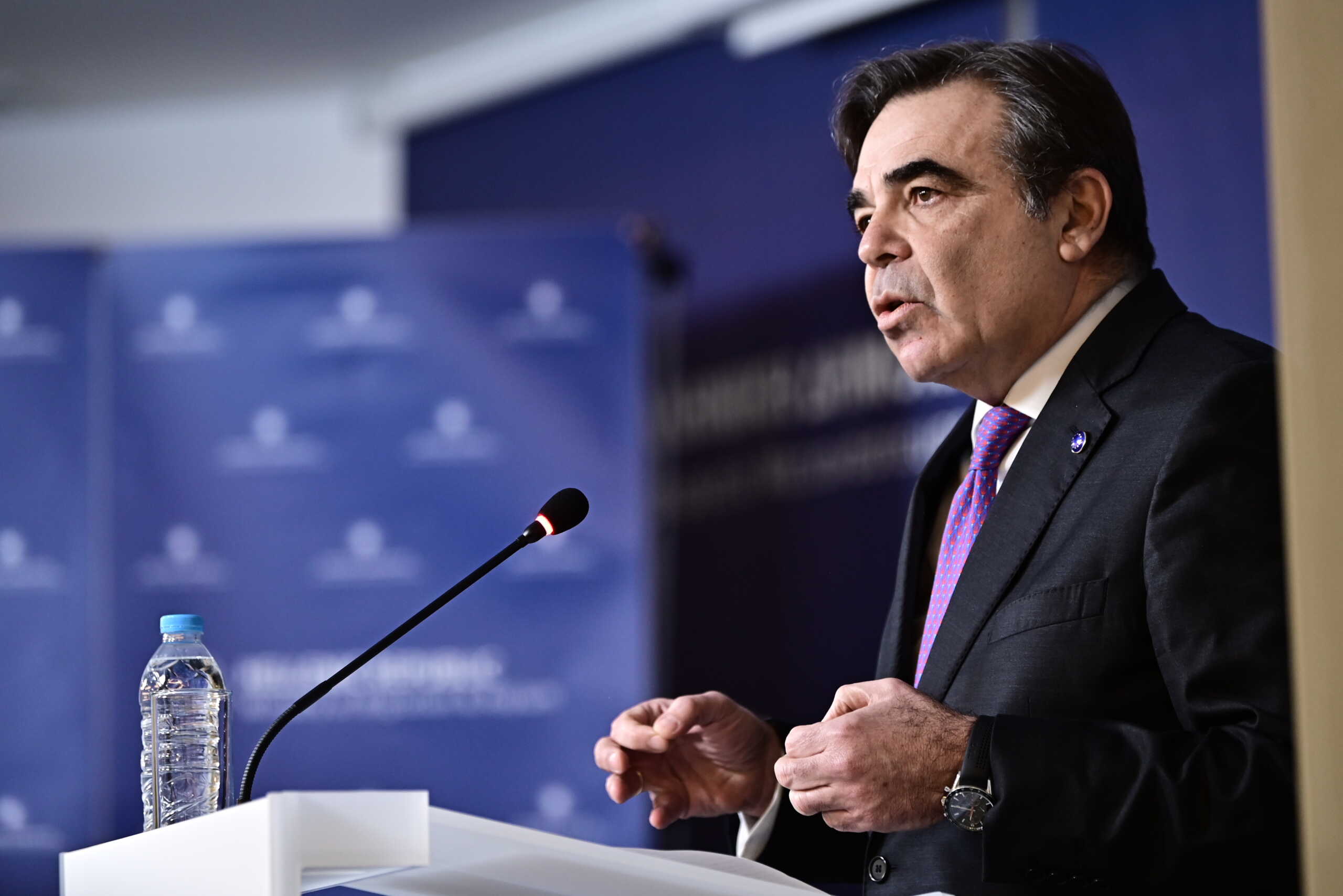 Σχοινάς για μεταναστευτικό και άσυλο: Καταψήφιση του Συμφώνου είναι ψήφος κατά της Ευρώπης των λύσεων