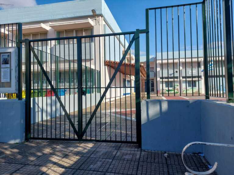 Άγριος ξυλοδαρμός μαθητή Δημοτικού στη Λάρισα: Ανήλικοι τον χτύπησαν με μπουνιές μέσα στο σχολείο