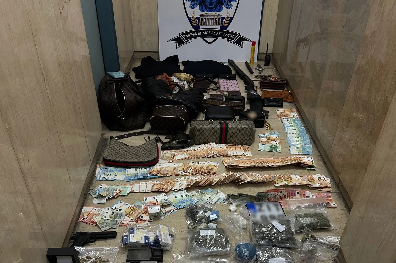 «Ξεδοντιάστηκαν» έξι συμμορίες στην Αττική: 50 συλλήψεις, 1.400.000 ευρώ το παράνομο κέρδος
