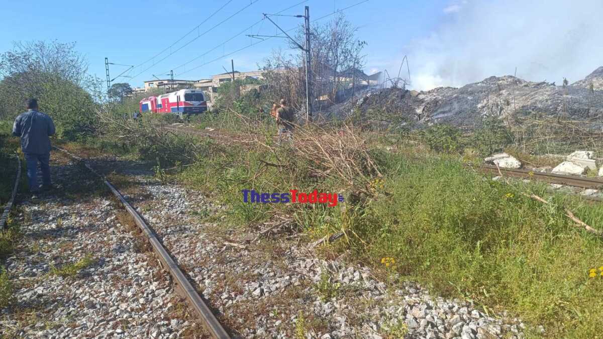 Φθορές σε αμαξοστοιχία της Hellenic Train από φωτιά – Σώθηκαν τελευταία στιγμή οι μηχανοδηγοί 12