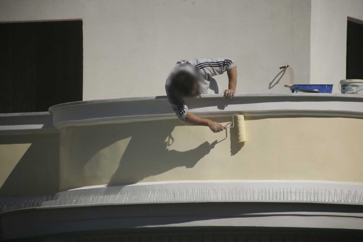 Πύργος: Τον έριξε από τη σκάλα και τον λήστεψε ενώ έβαφε την εκκλησία χωριού