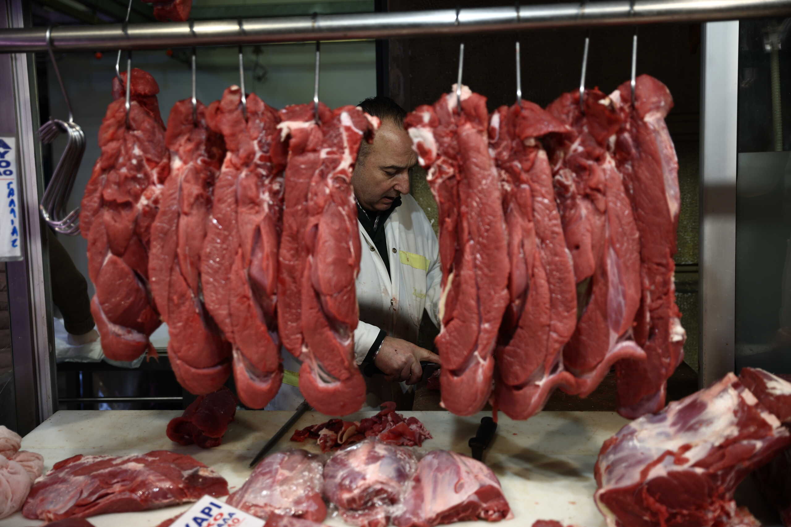 Στιγμιότυπο από την Βαρβάκειο Αγορά στην Αθήνα, Πέμπτη 21 Δεκεμβρίου 2023. 
(ΒΑΣΙΛΗΣ ΡΕΜΠΑΠΗΣ