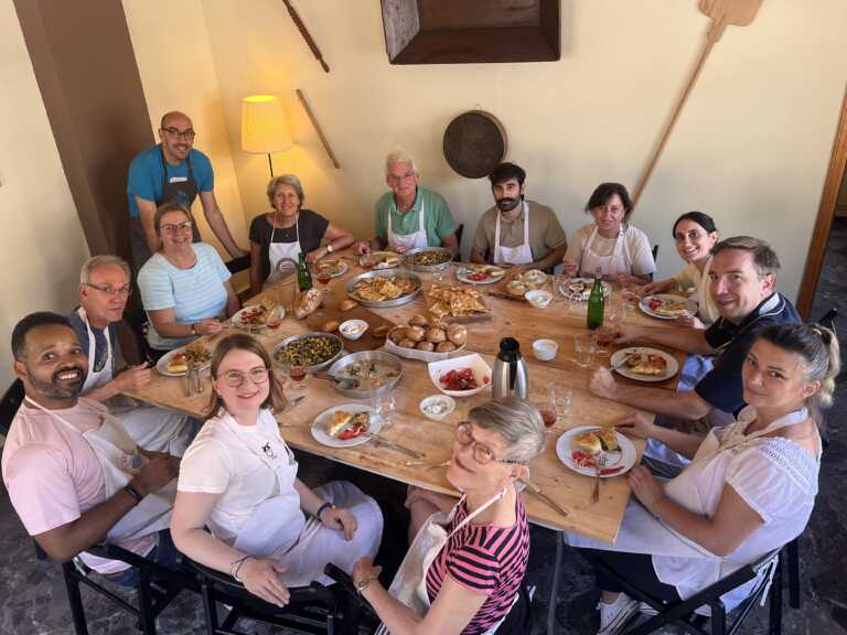 «Ο φούρνος του χωριού» στη Ζίτσα Ιωαννίνων που διαφέρει κατά πολύ από τους συνηθισμένους στη χώρα