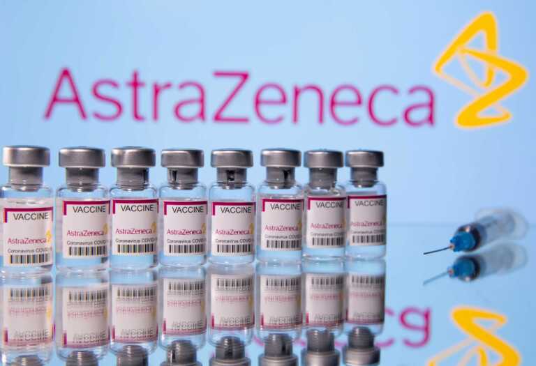 «Τρία χρόνια κανείς δεν έχει επικοινωνήσει μαζί μου» καταγγέλλει 35χρονος με δύο θρομβώσεις μετά το εμβόλιο της AstraZeneca
