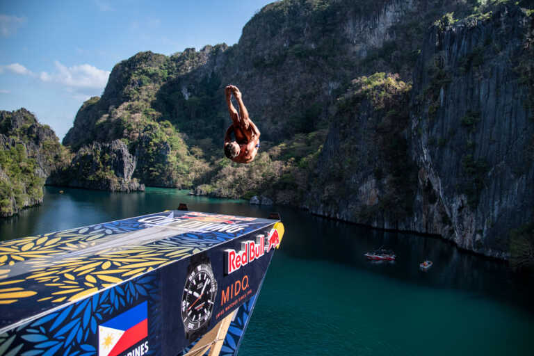 Οι καλύτερες στιγμές του Red Bull Cliff Diving στις Φιλιππίνες