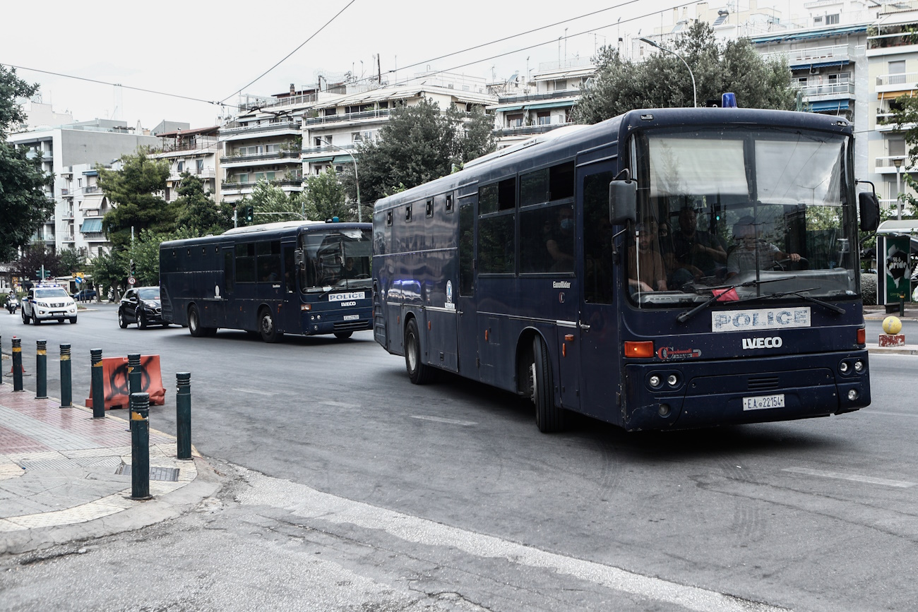 Απολογίες στους ανακριτές των πρώτων κατηγορουμένων για την επίθεση έξω από το γήπεδο της ΑΕΚ και τη δολοφονία του 29χρονου στη Νέα Φιλαδέλφεια, Κυριακή 13 Αυγούστου 2023. 
(ΣΩΤΗΡΗΣ ΔΗΜΗΤΡΟΠΟΥΛΟΣ