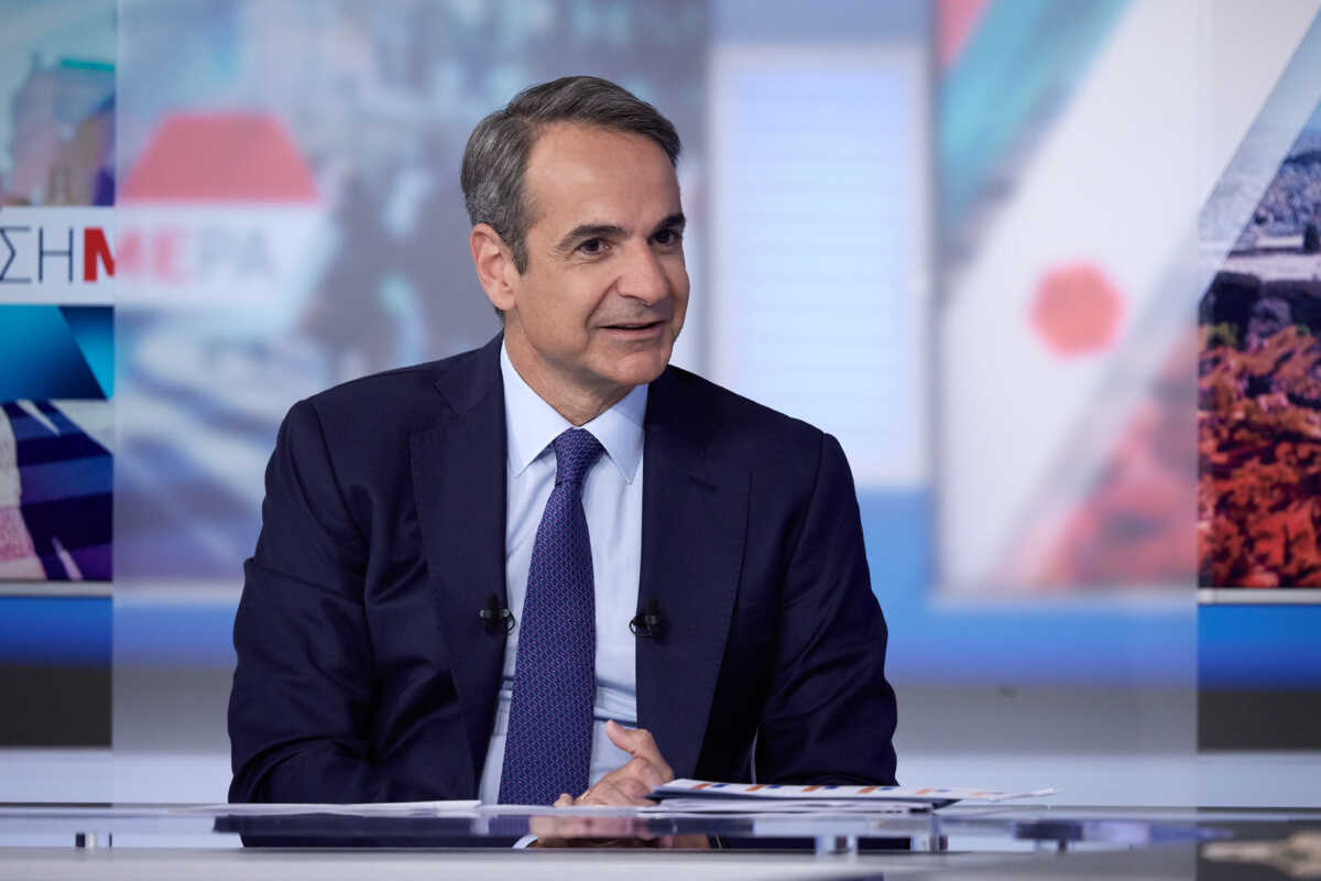 Συνέντευξη του Πρωθυπουργού Κυριάκου Μητσοτάκη στην εκπομπή "Σήμερα" του τηλεοπτικού σταθμού ΣΚΑΪ και στους δημοσιογράφους Δημήτρη Οικονόμου και Άκη Παυλόπουλο, Πέμπτη 16 Μαΐου 2024. 
(ΔΗΜΗΤΡΗΣ ΠΑΠΑΜΗΤΣΟΣ