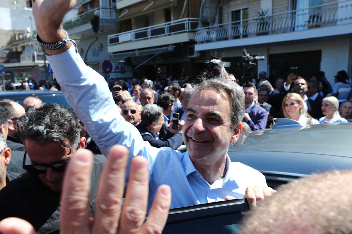 Επίσκεψη του Πρωθυπουργού Κυριάκου Μητσοτάκη στην Πολίχνη Θεσσαλονίκης, Τρίτη 9 Απριλίου 2024. 
(ΒΑΣΙΛΗΣ ΒΕΡΒΕΡΙΔΗΣ
