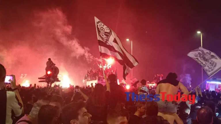 «Κάηκε» η Θεσσαλονίκη! Νέα αποθέωση για τους πρωταθλητές του ΠΑΟΚ στον Λευκό Πύργο