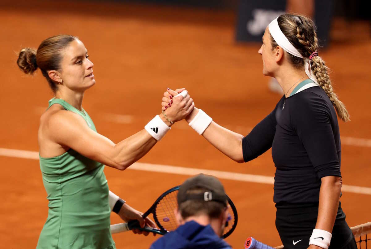Tennis - Italian Open - Foro Italico, Rome, Italy - May 13, 2024  Belarus' Victoria Azarenka and Greece's Maria Sakkari shake hands after their round of 16 match REUTERS
