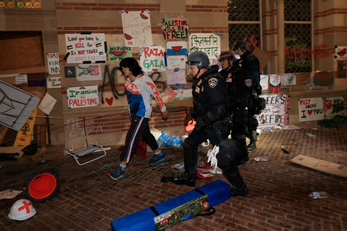 ΗΠΑ: Η αστυνομία διέλυσε φιλοπαλαιστινιακό καταυλισμό στο πανεπιστήμιο στη Νότια Καλιφόρνια