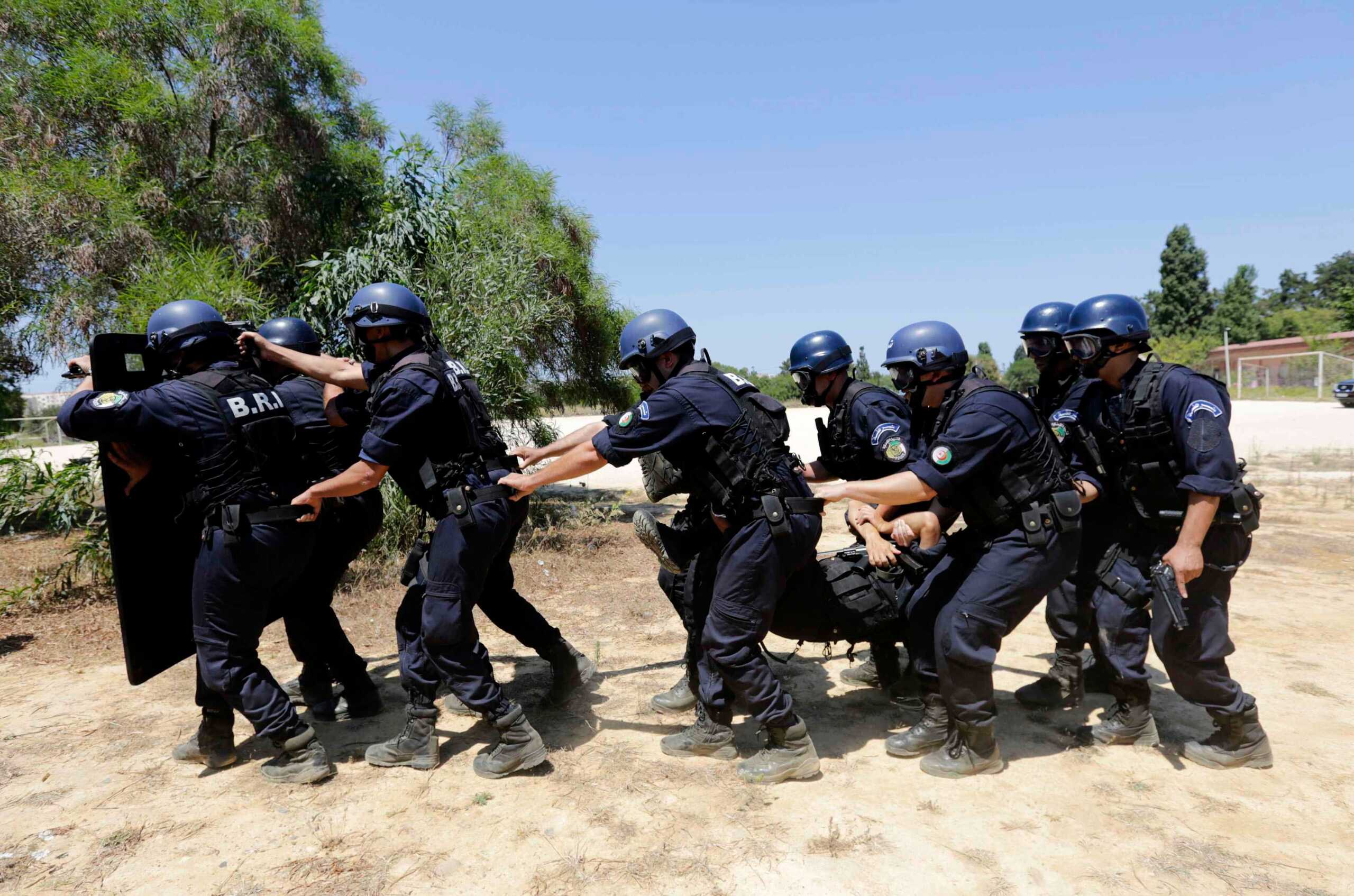 Αλγερία: Σκότωσε και τον σκύλο του Ομάρ – Φρικιαστικές αποκαλύψεις για τον 61χρονο που κρατούσε όμηρο τον 45χρονο επί 26 χρόνια