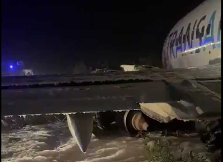 Boeing 737 στη Σενεγάλη βγήκε εκτός διαδρόμου μετά από πρόβλημα κατά την απογείωση – 11 τραυματίες