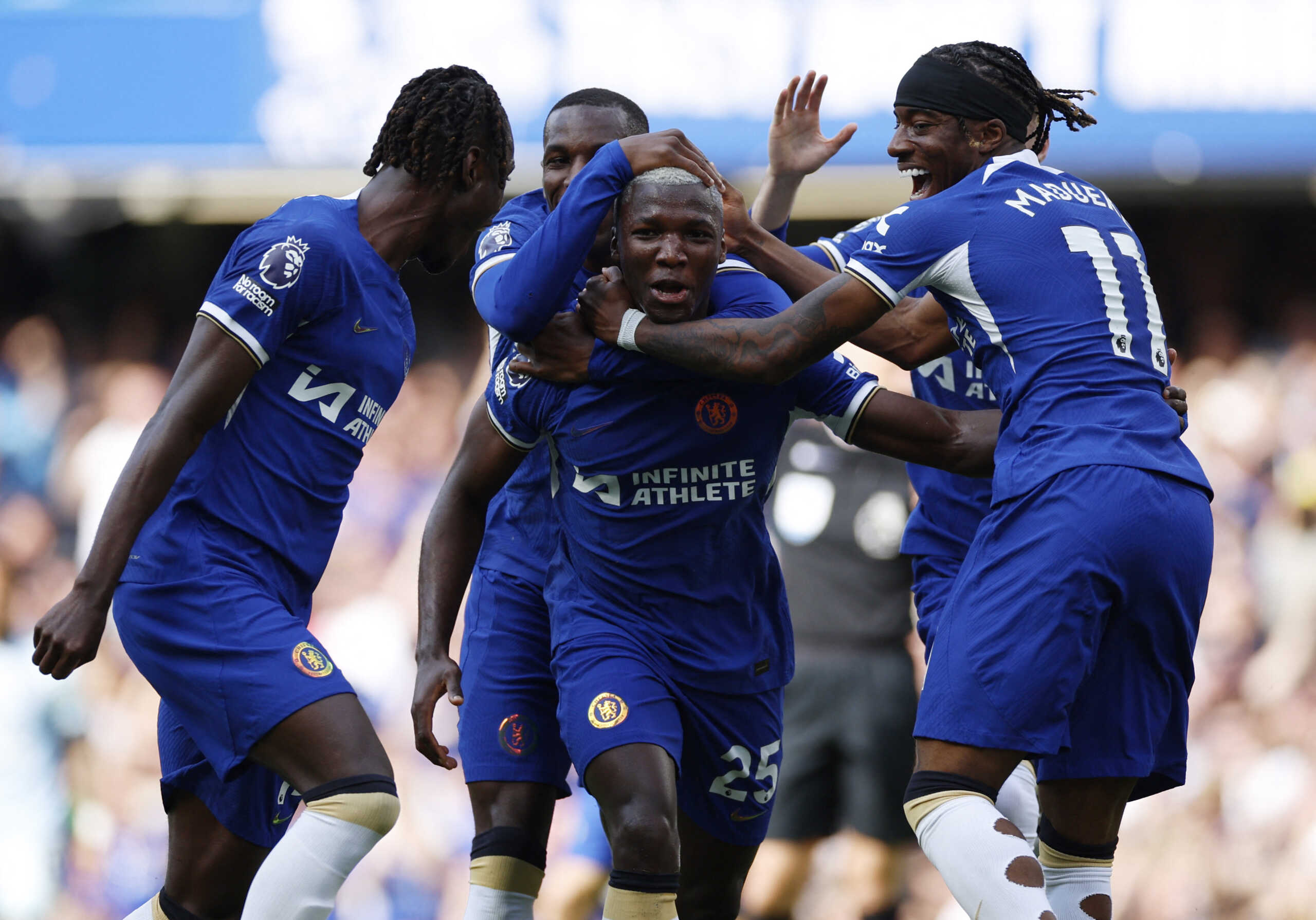 Soccer Football - Premier League - Chelsea v AFC Bournemouth - Stamford Bridge, London, Britain - May 19, 2024  Chelsea's Moises Caicedo celebrates scoring their first goal with teammates Action Images via Reuters