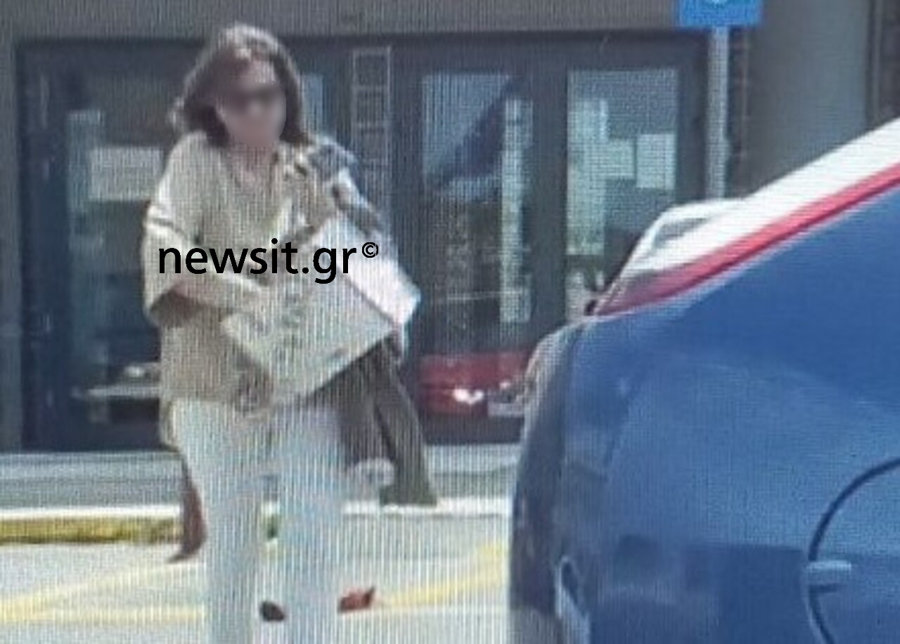 Χαλκίδα: Φωτογραφίες ντοκουμέντα με τις κινήσεις της 56χρονης διεκπεραιώτριας στη ΔΟΥ