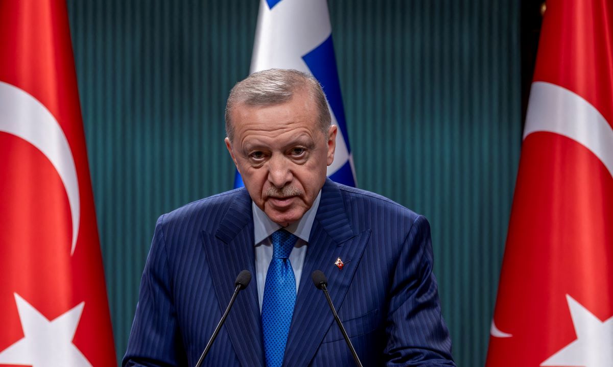 Ερντογάν: Είμαστε με την πλευρά της ειρήνης και της συνεργασίας
