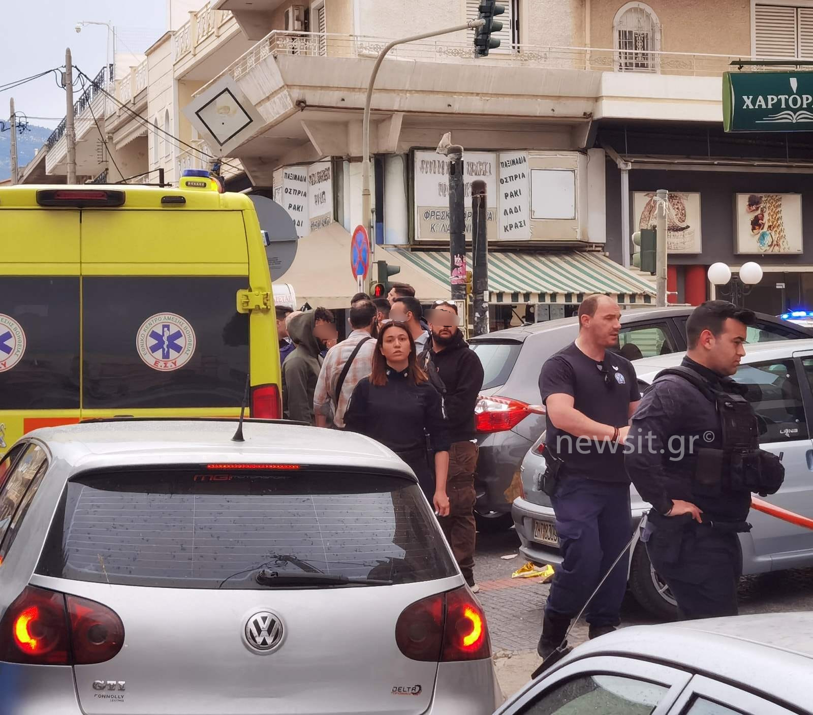 Μενίδι: 40χρονη γυναίκα νεκρή στη μέση του δρόμου – Δίπλα της βρέθηκε μαχαίρι
