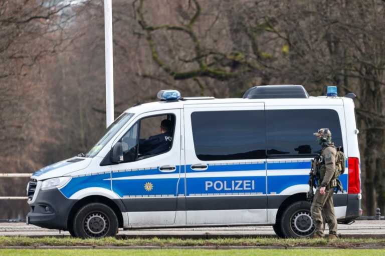 Τρεις συλλήψεις Γερμανών για ένοπλο αντάρτικο κατά των κυβερνητικών μέτρων για τον covid