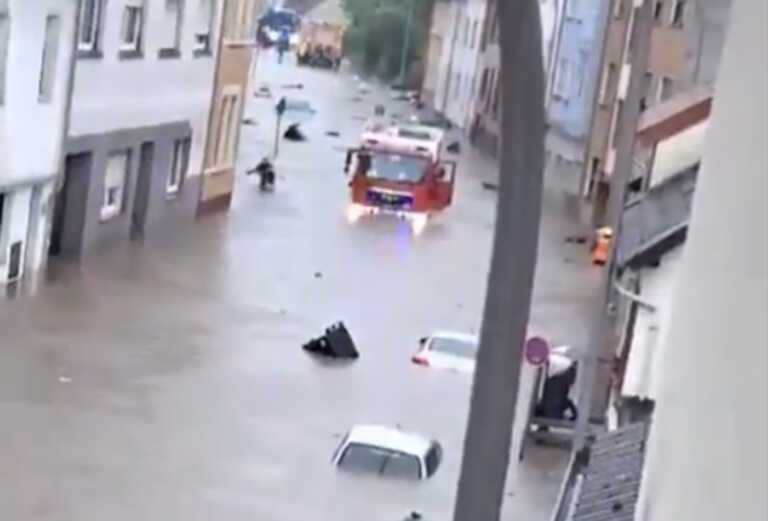 Οι «πλημμύρες του αιώνα» στο Ζάαρλαντ της Γερμανίας, απομακρύνθηκαν εκατοντάδες άνθρωποι από τα σπίτια τους 