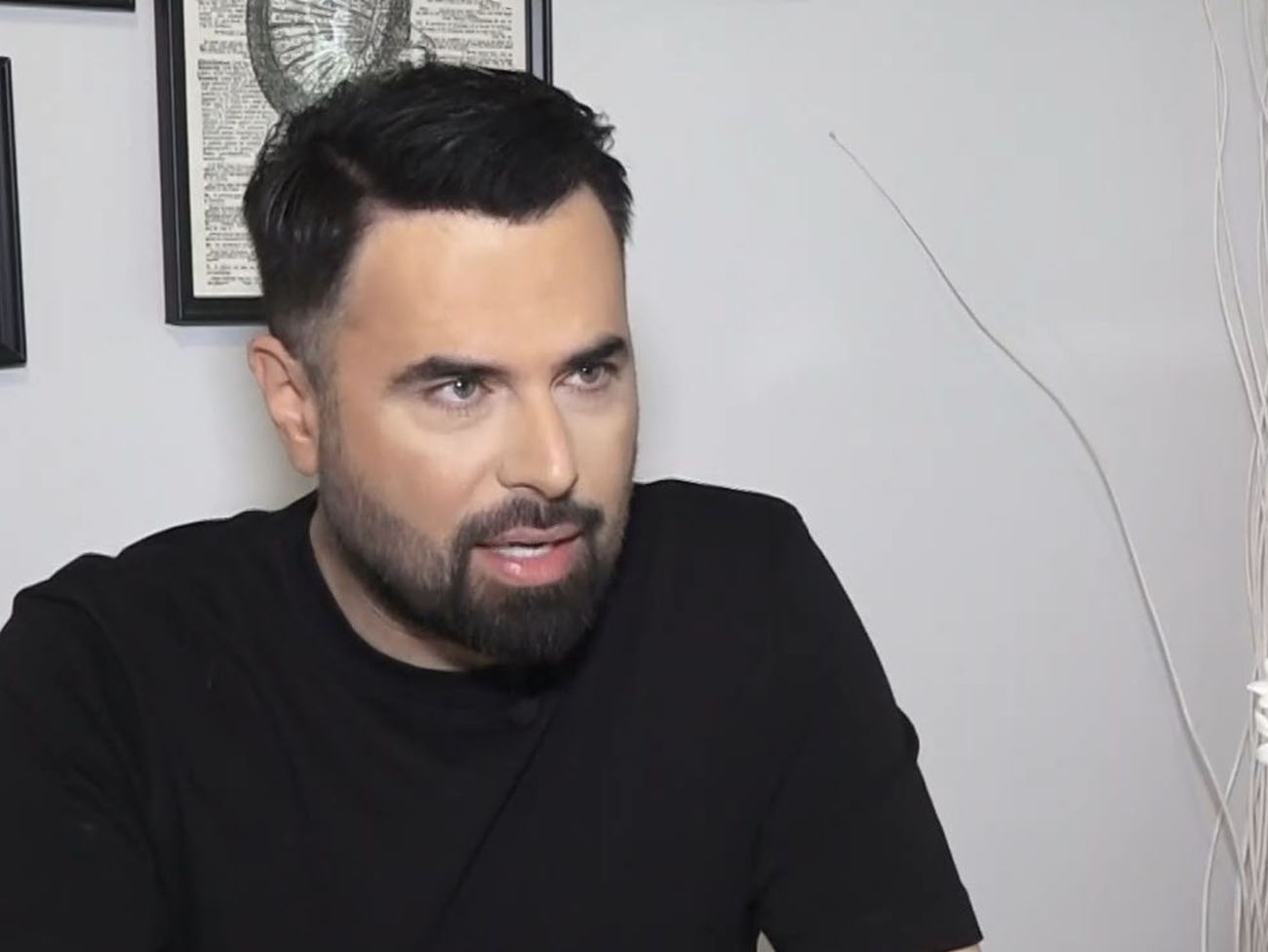 Γιώργος Παπαδόπουλος: Υπάρχουν άνθρωποι που έχω δώσει τραγούδι και το έχω μετανιώσει, οι τραγουδιστές είμαστε αχάριστοι