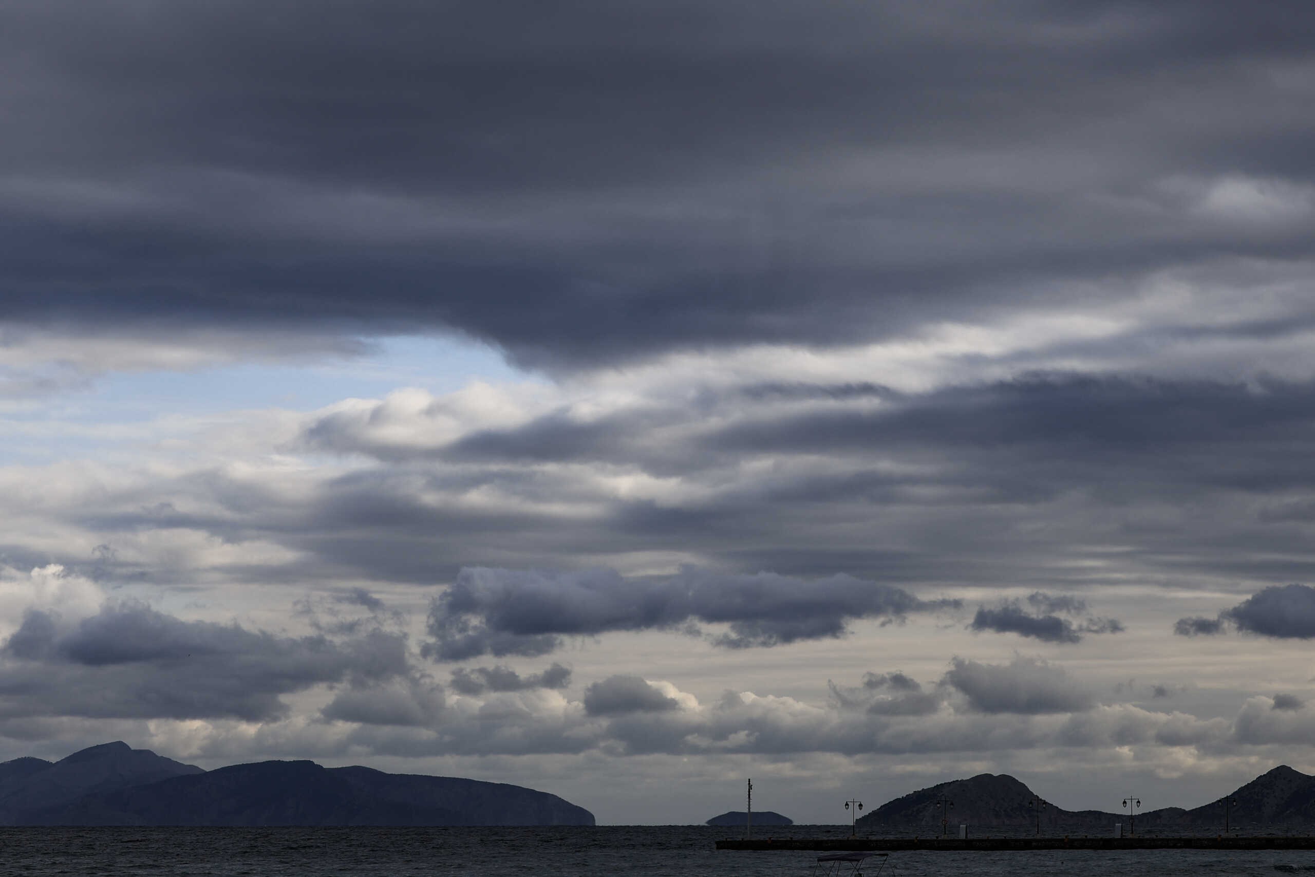 Καιρός – meteo: Με μονοψήφιες θερμοκρασίες «ξύπνησαν» σε πολλές περιοχές της χώρας – Πού θύμισε χειμώνα