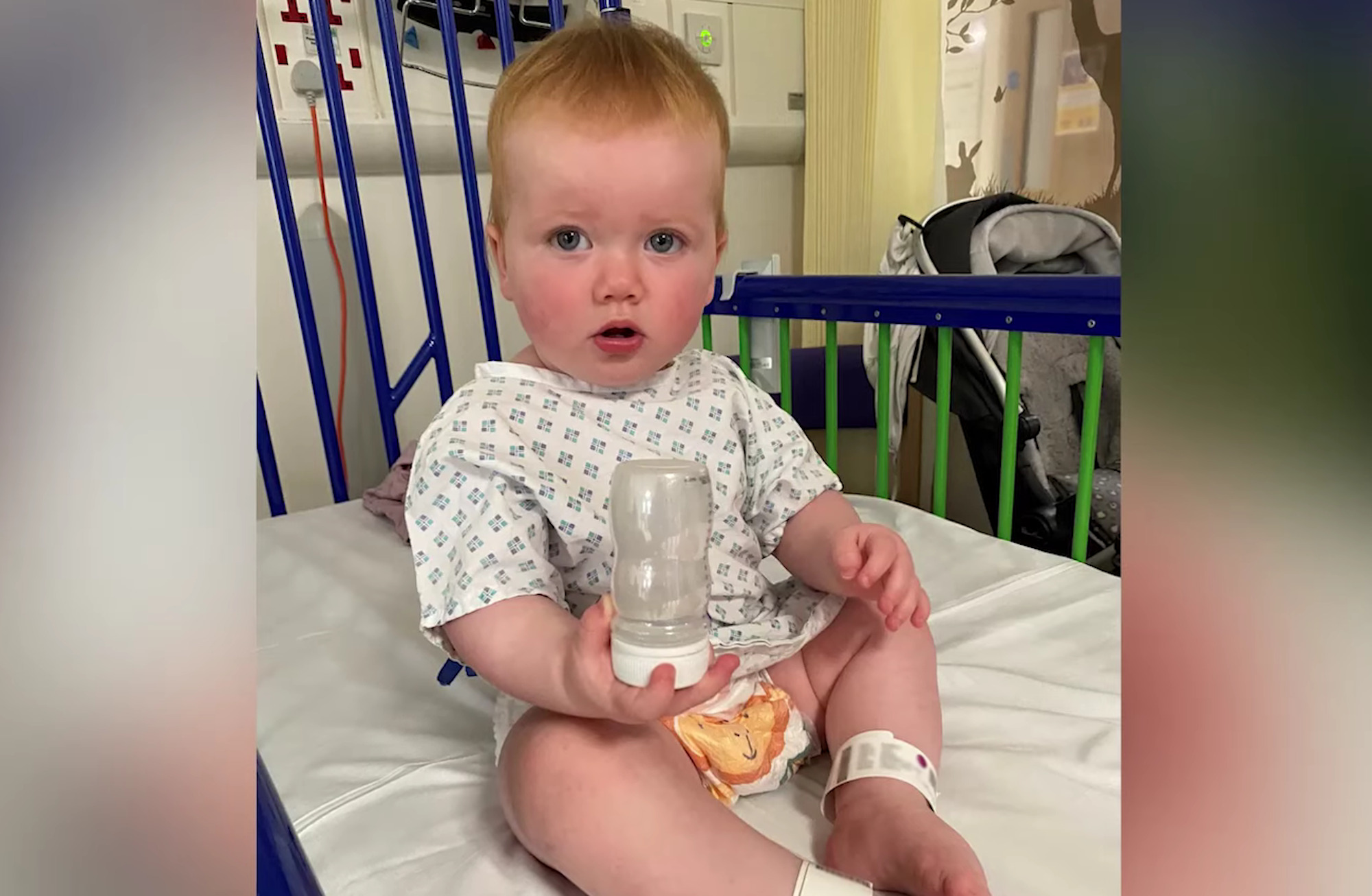 Βρετανία: Το πρώτο κωφό εκ γενετής μωρό ξαναβρήκε την ακοή του – Νέα γονιδιακή θεραπεία για την ασθένεια