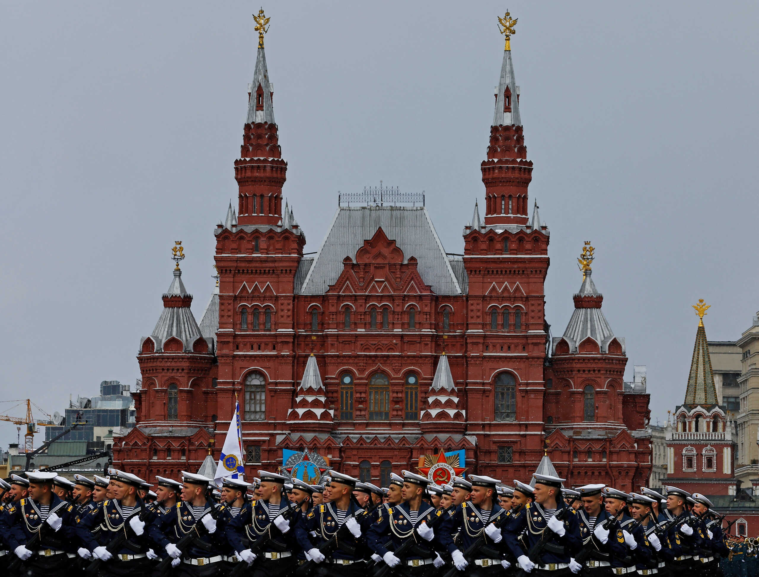 Ρωσία: Μεγαλειώδης στρατιωτική παρέλαση στη Μόσχα – Τα μηνύματα του Πούτιν και η επίδειξη δύναμης